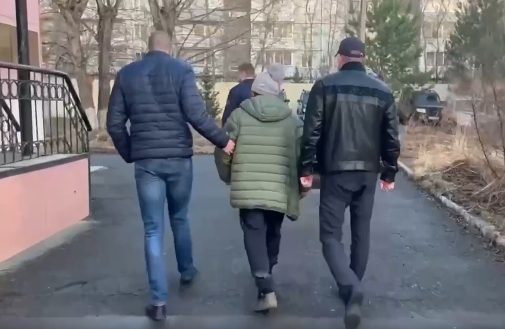Жительница Красноярска пыталась организовать убийство сына и дочери, чтобы владеть квартирой самой