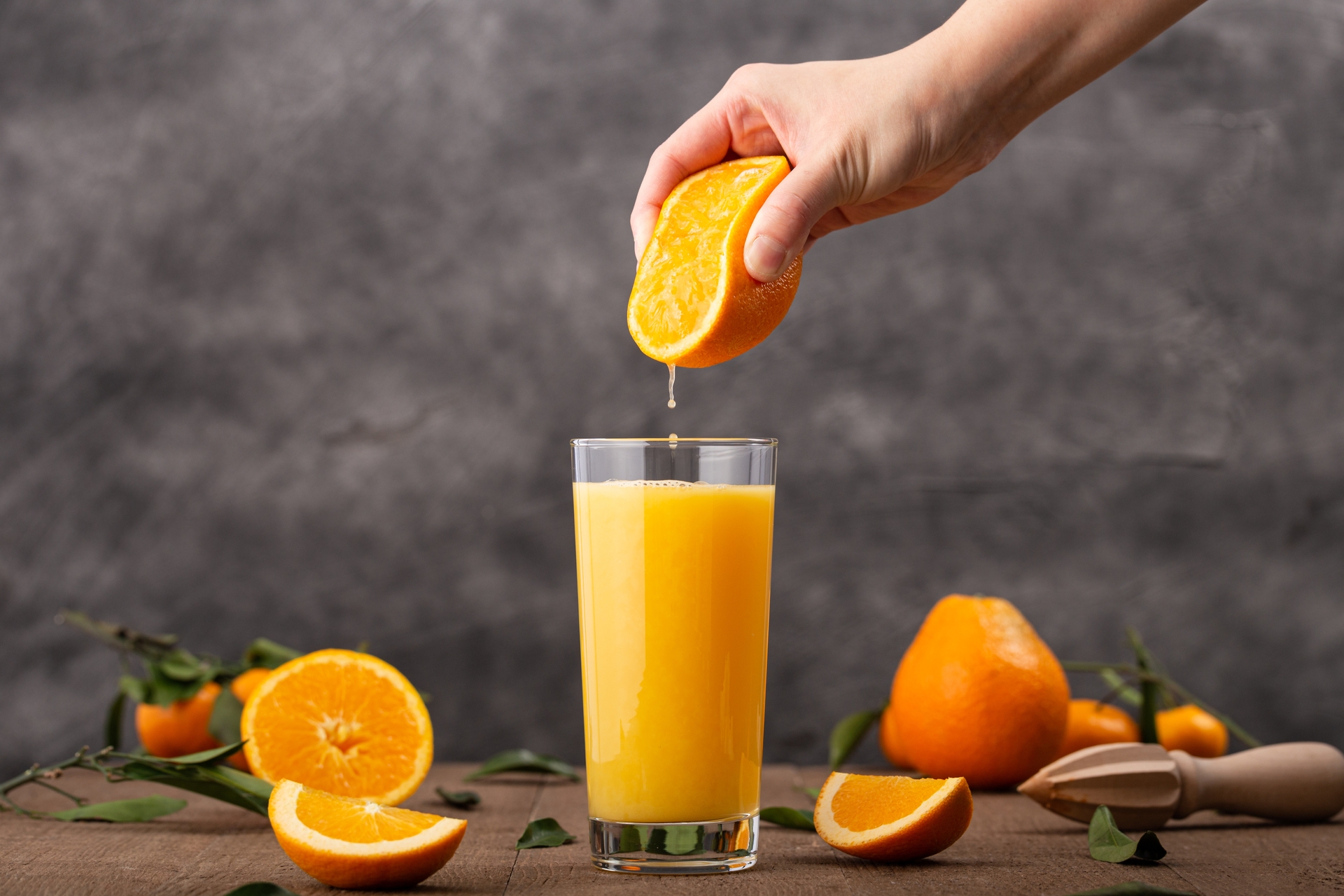 Диетолог Гинзбург: апельсиновый сок ускоряет старение организма