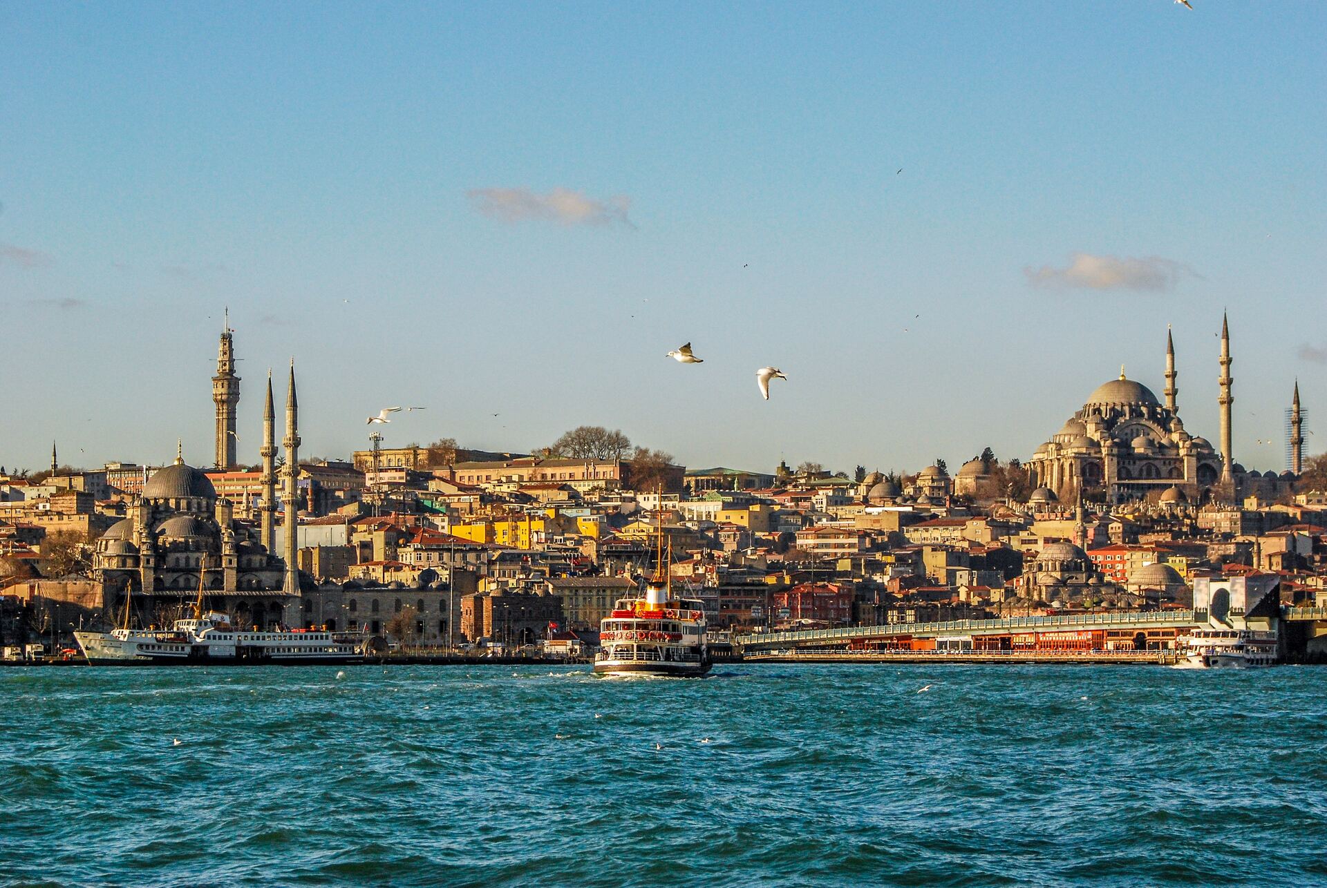 OneTwoTrip: россияне хотят провести лето в Турции, Армении и Италии