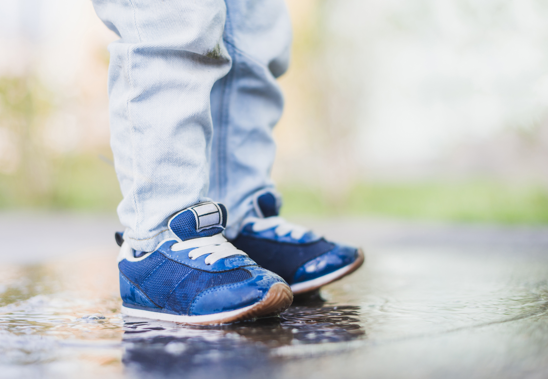 Технолог Еремеев: промокшая обувь на батарее потрескается и потеряет форму