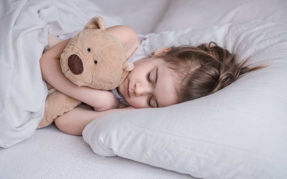 Педиатр Понкратов: дети до 3 месяцев должны спать по 1418 часов