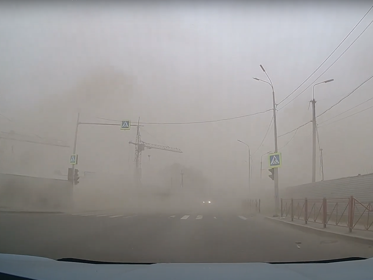 МЧС: Иркутскую область накрыла пыльная буря