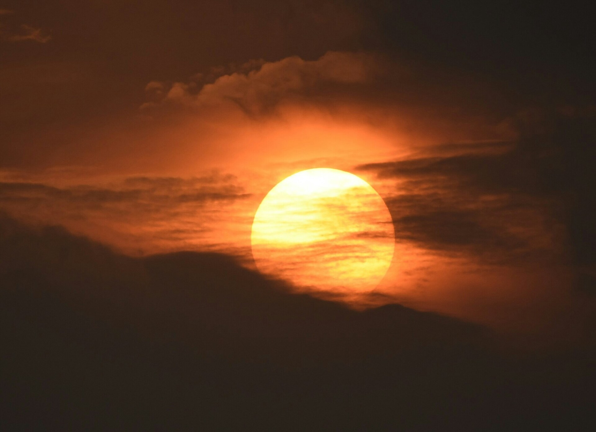 ИКИ РАН: за прошедшие сутки произошло более 20 вспышек на Солнце