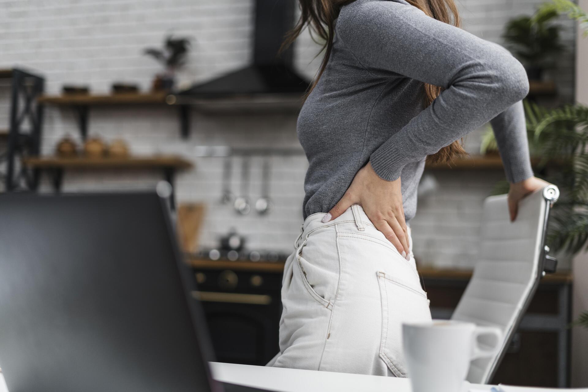 Терапевт Бурнацкая: при боли в спине можно нащупать конкретную болевую точку