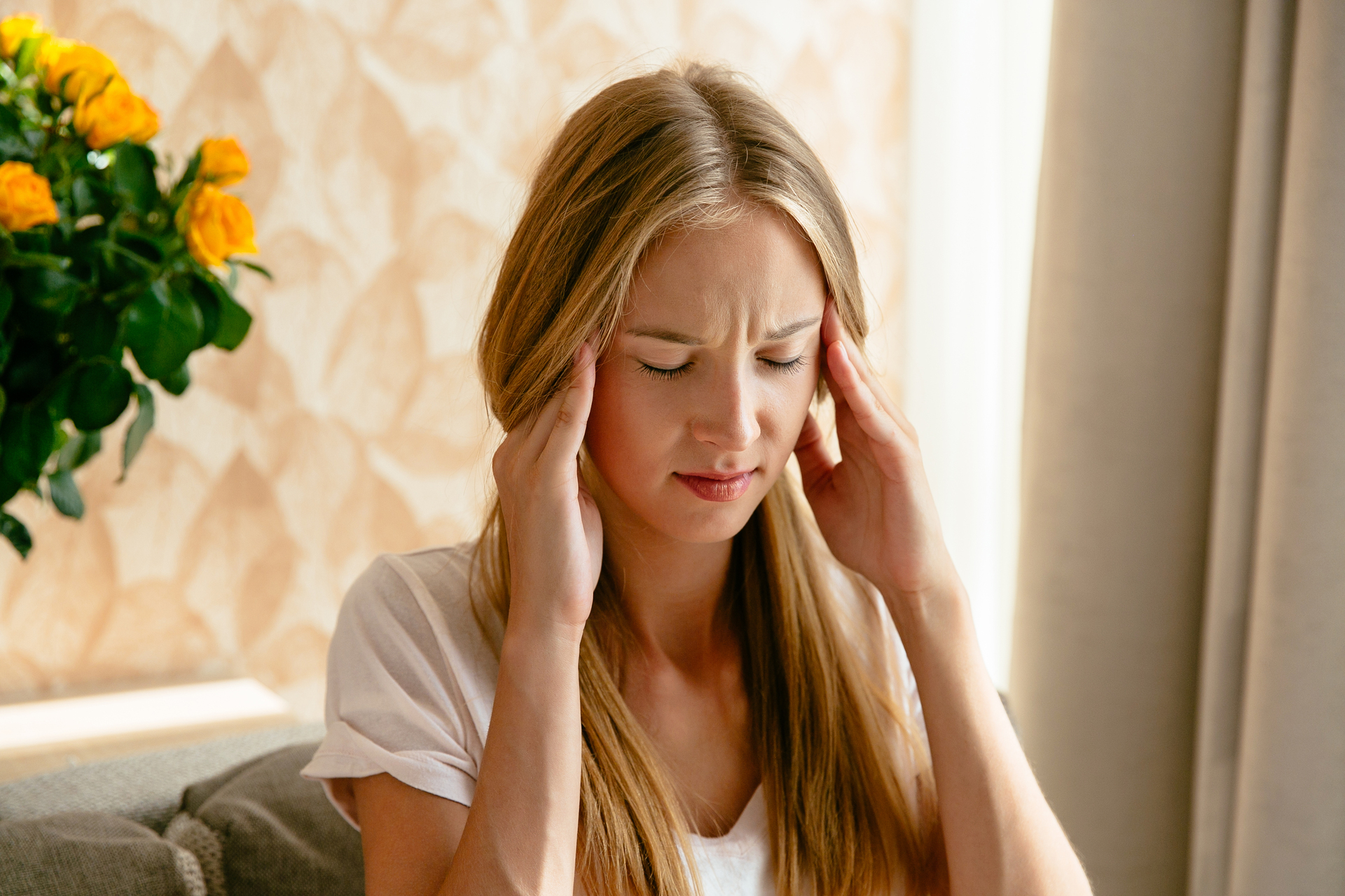 Невролог Исакова: головная боль утром может появиться из-за обезвоживания