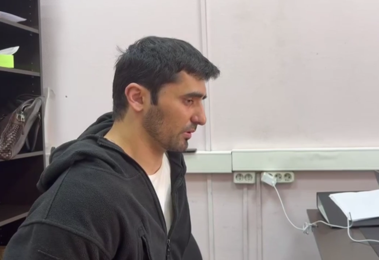 Топтавшего крест блогера из Дагестана обвинили в хранении детского порно