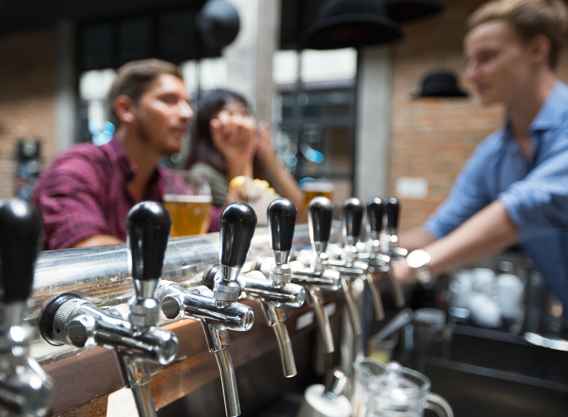 Фонтанка: пиво и слабоалкогольные напитки подорожают с 1 сентября