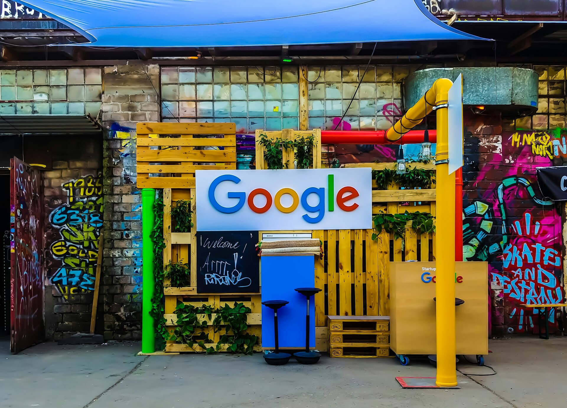 Google работает над генератором мемов на основе ИИ