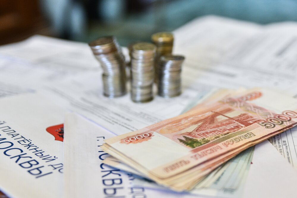 Госдума приняла законопроект о переносе срока оплаты услуг ЖКХ