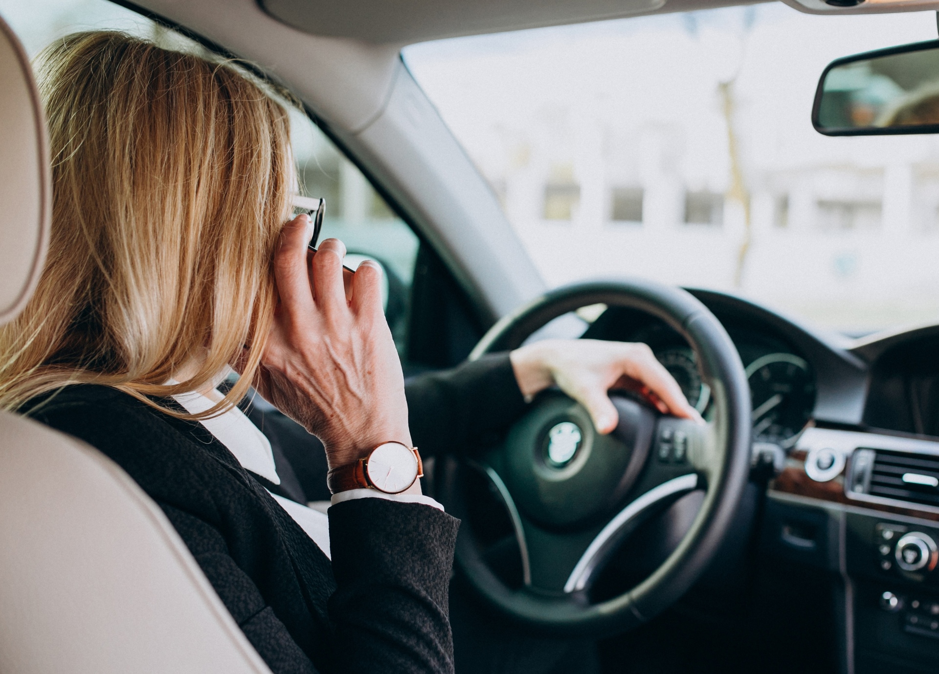 В Северной Осетии депутат назвал женщин-водителей тёлками с опилками в голове