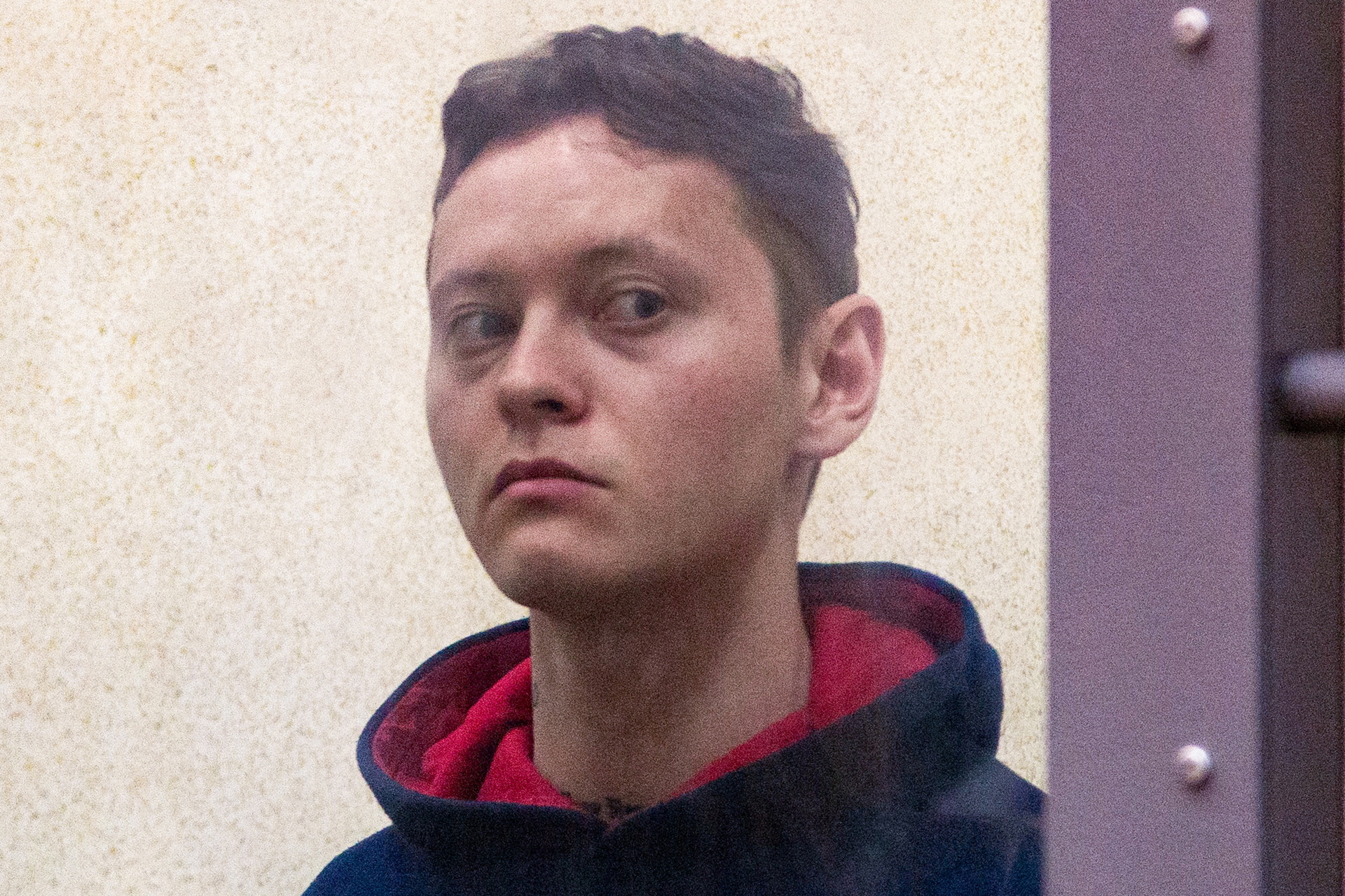 Певца Шарлота не отпустили на СВО из колонии