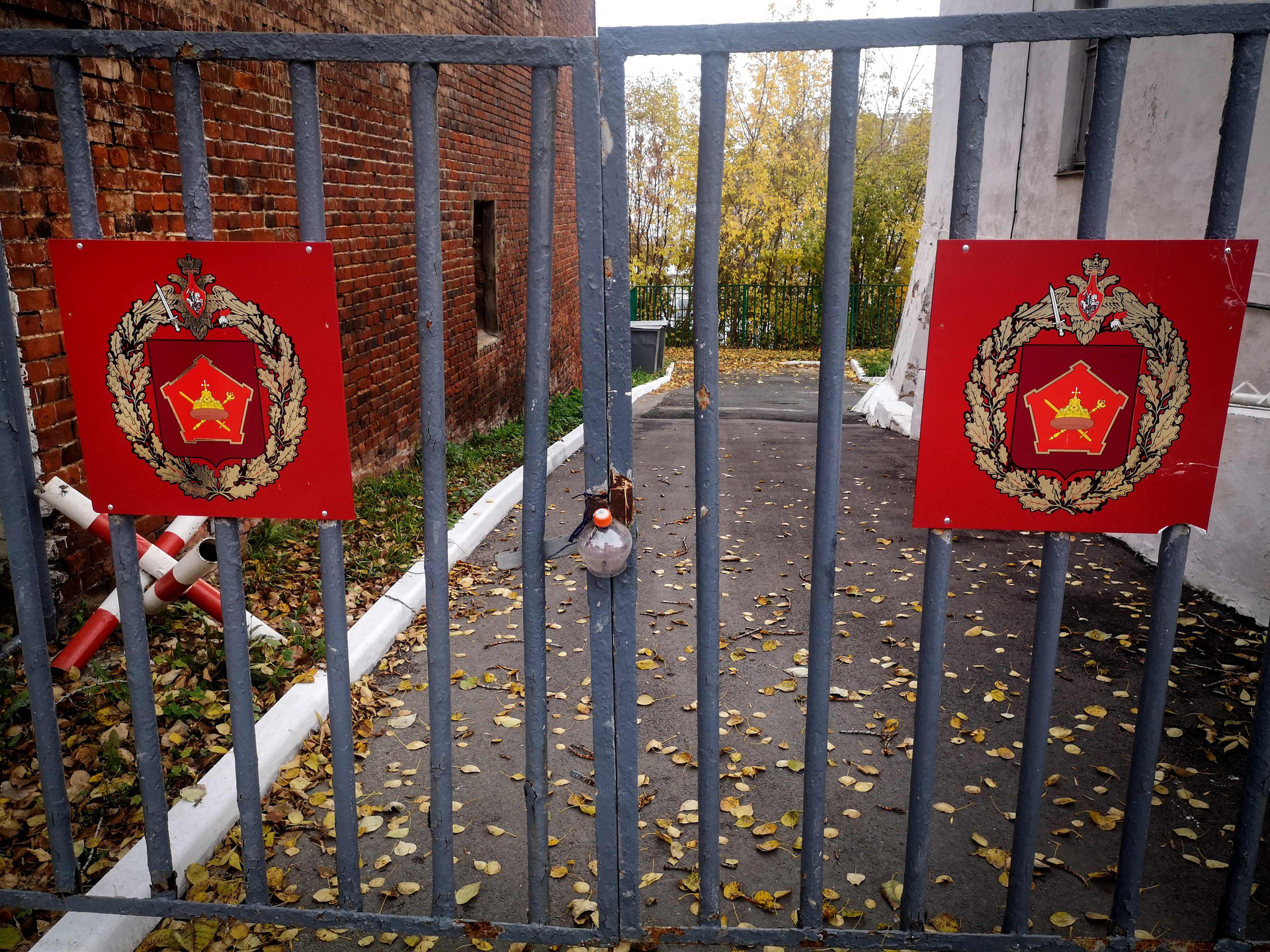 Известия: в подмосковной воинской части срочник расстрелял сослуживцев