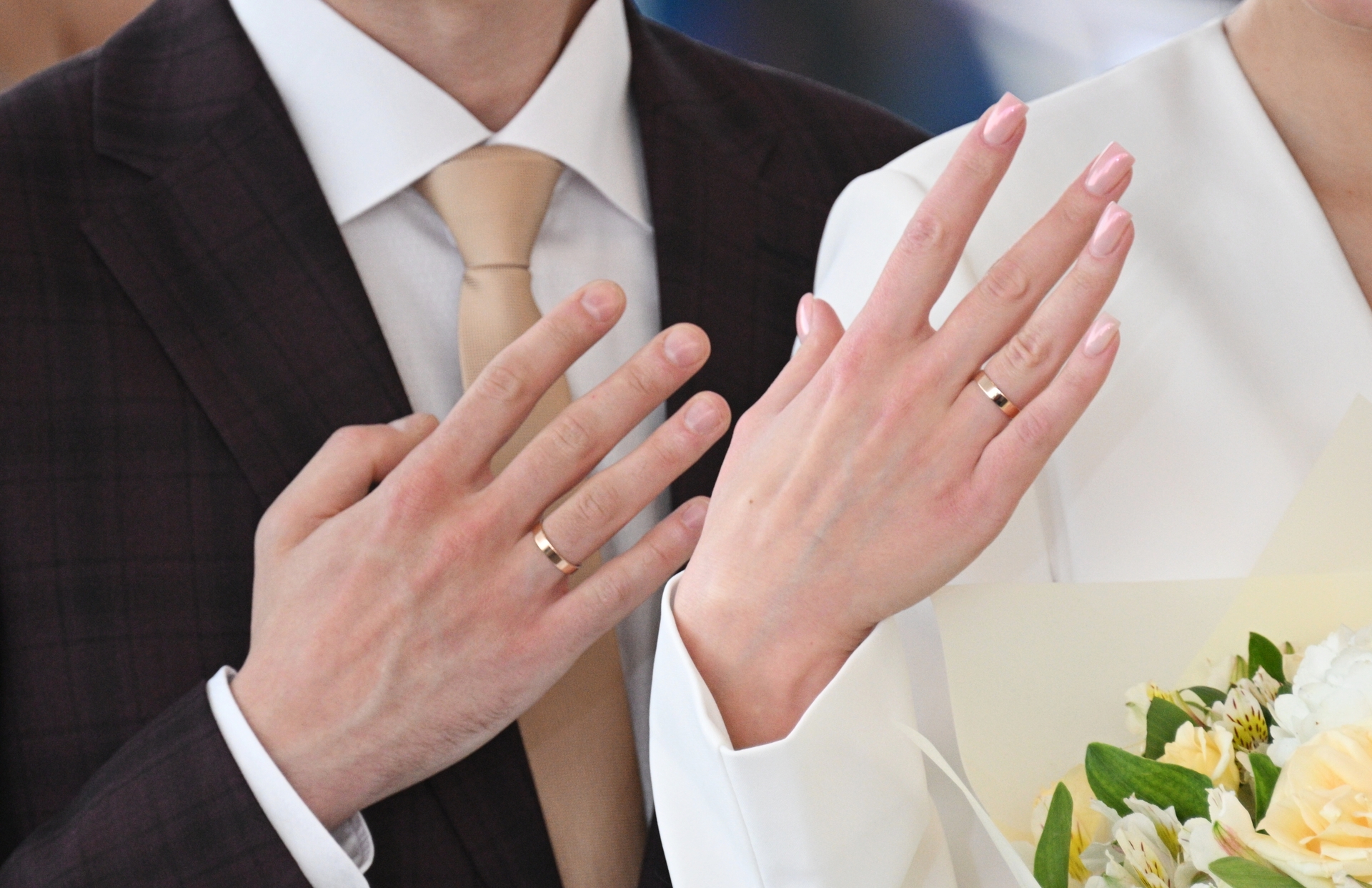 В России хотят платить парам, которые отказались от развода