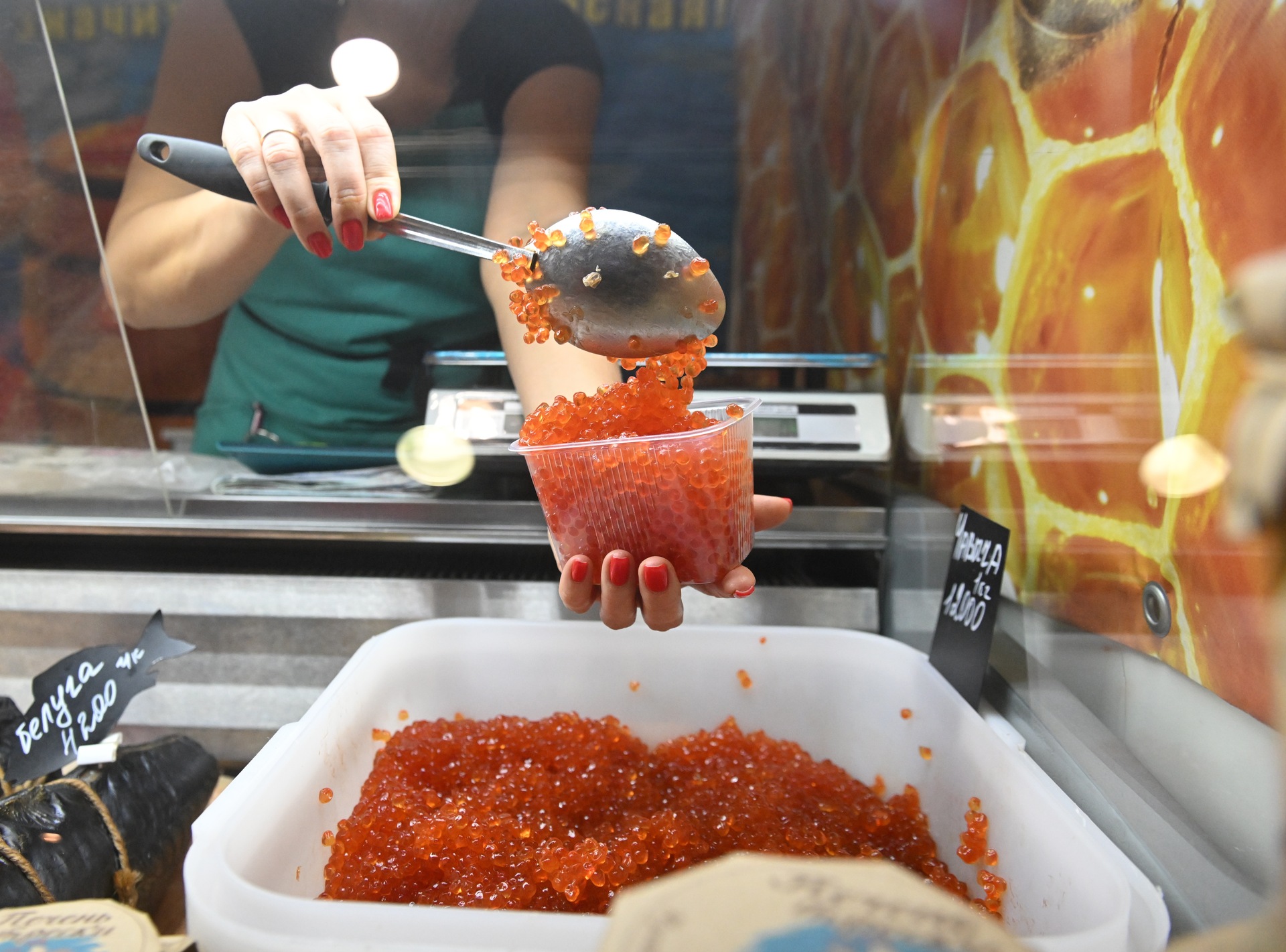 Исследование: россияне стали чаще покупать белую икру