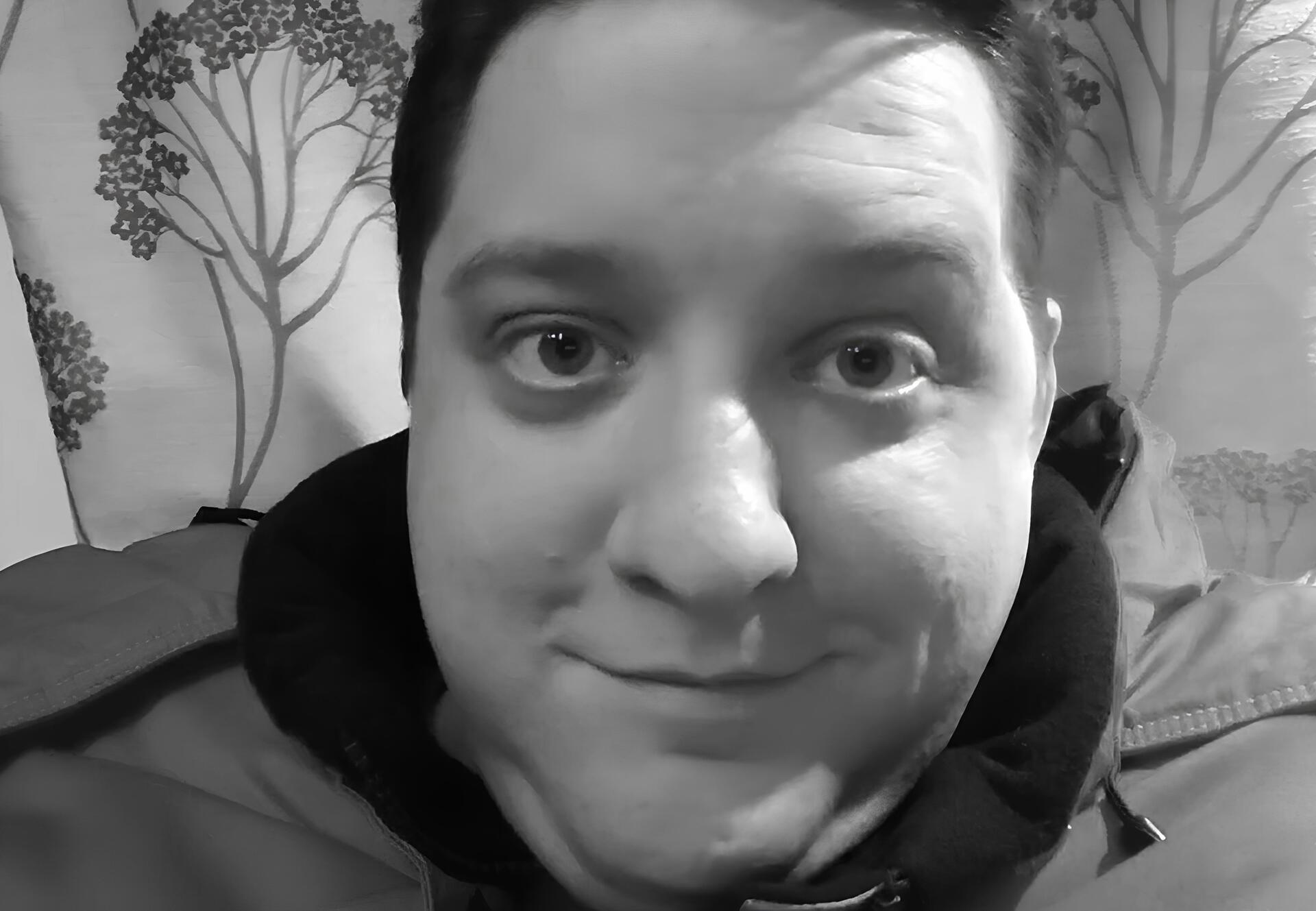 Актёр сериала Полицейский с Рублёвки умер в 40 лет. Что случилось с Романом Поповым