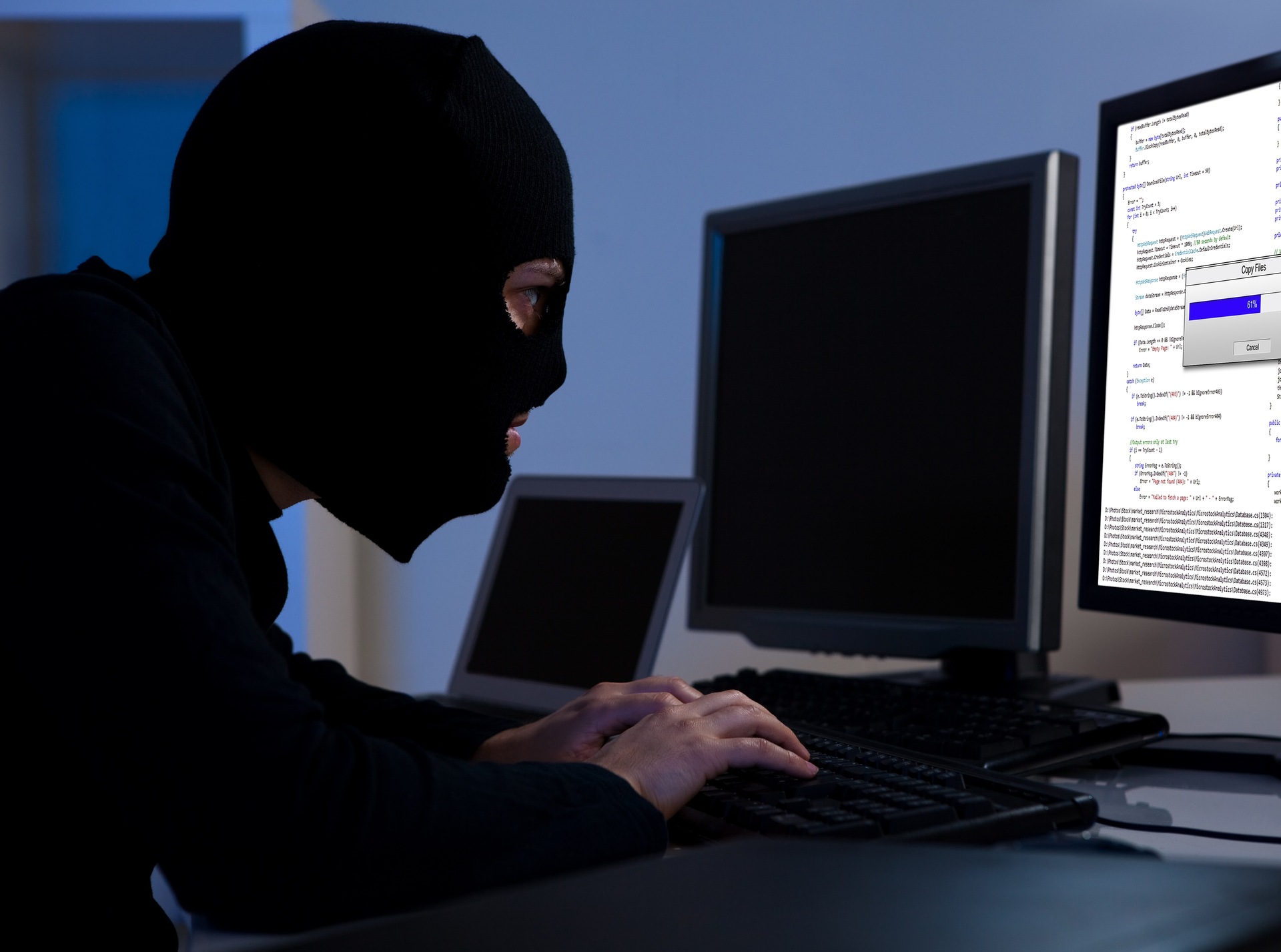 Мошенники стали использовать подмену номера телефона и тактику двойного агента