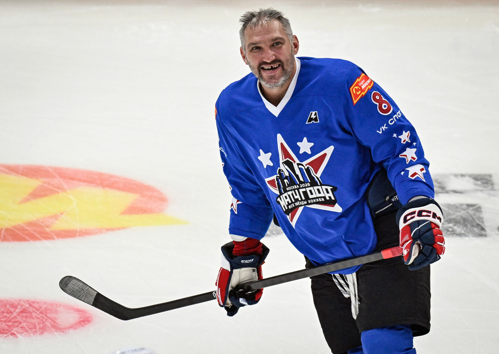 Александр Овечкин первым в истории НХЛ забросил 900 шайб