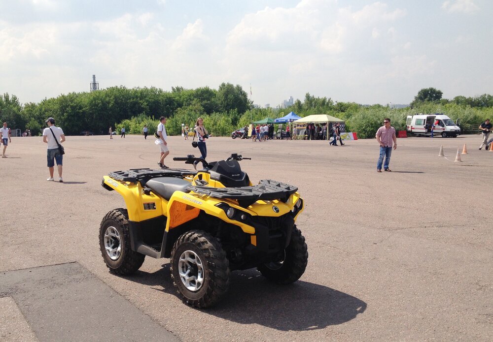 Дети на питбайках и мопедах стали чаще устраивать аварии и жёстко сбивать людей