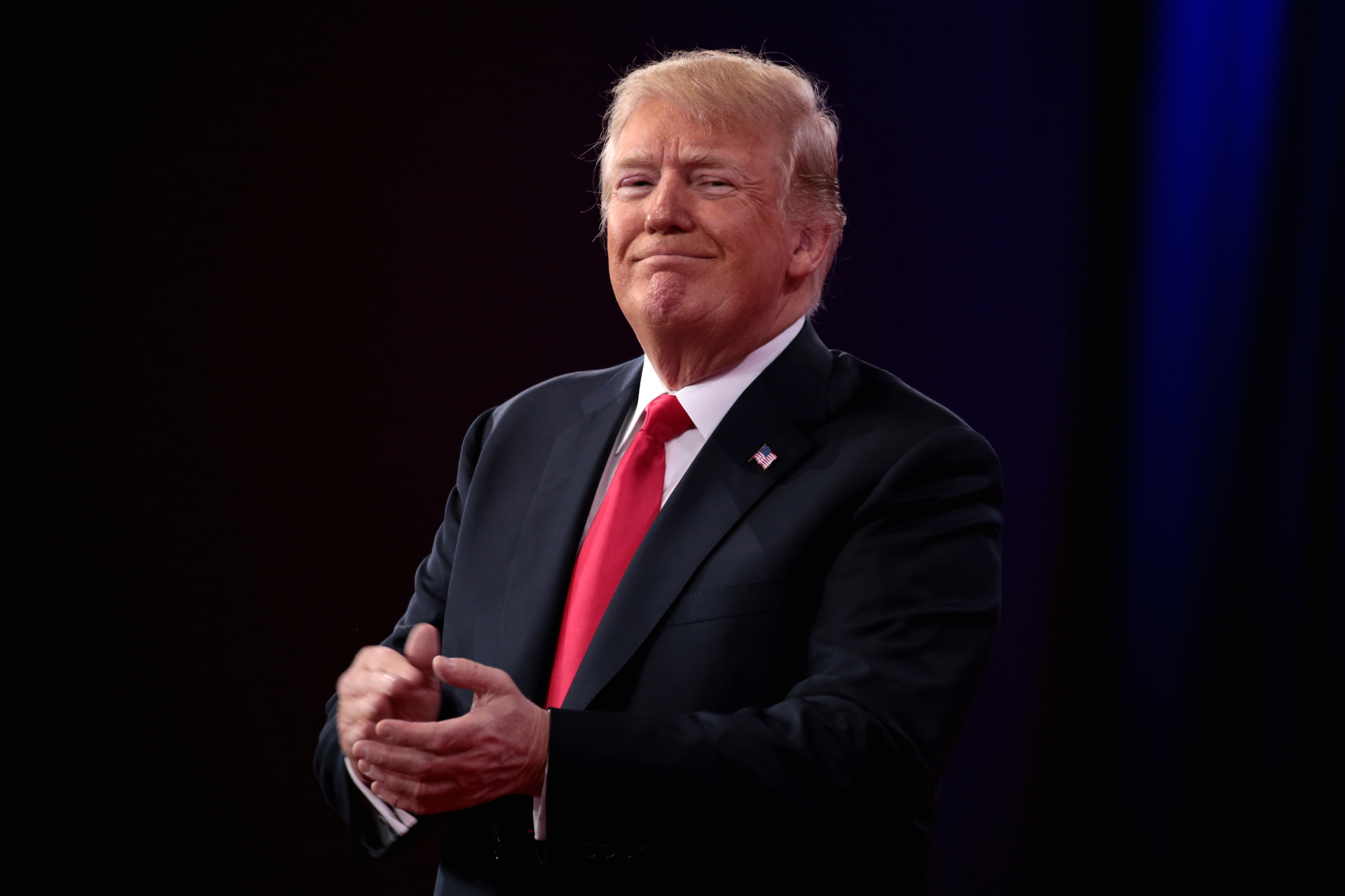 Трамп поставил ультиматум Зеленскому о подписании мирного плана