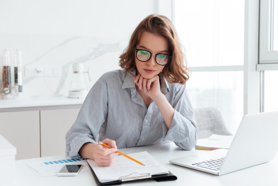 Депутат Панеш: бухгалтерам и офисным менеджерам будет трудно найти работу