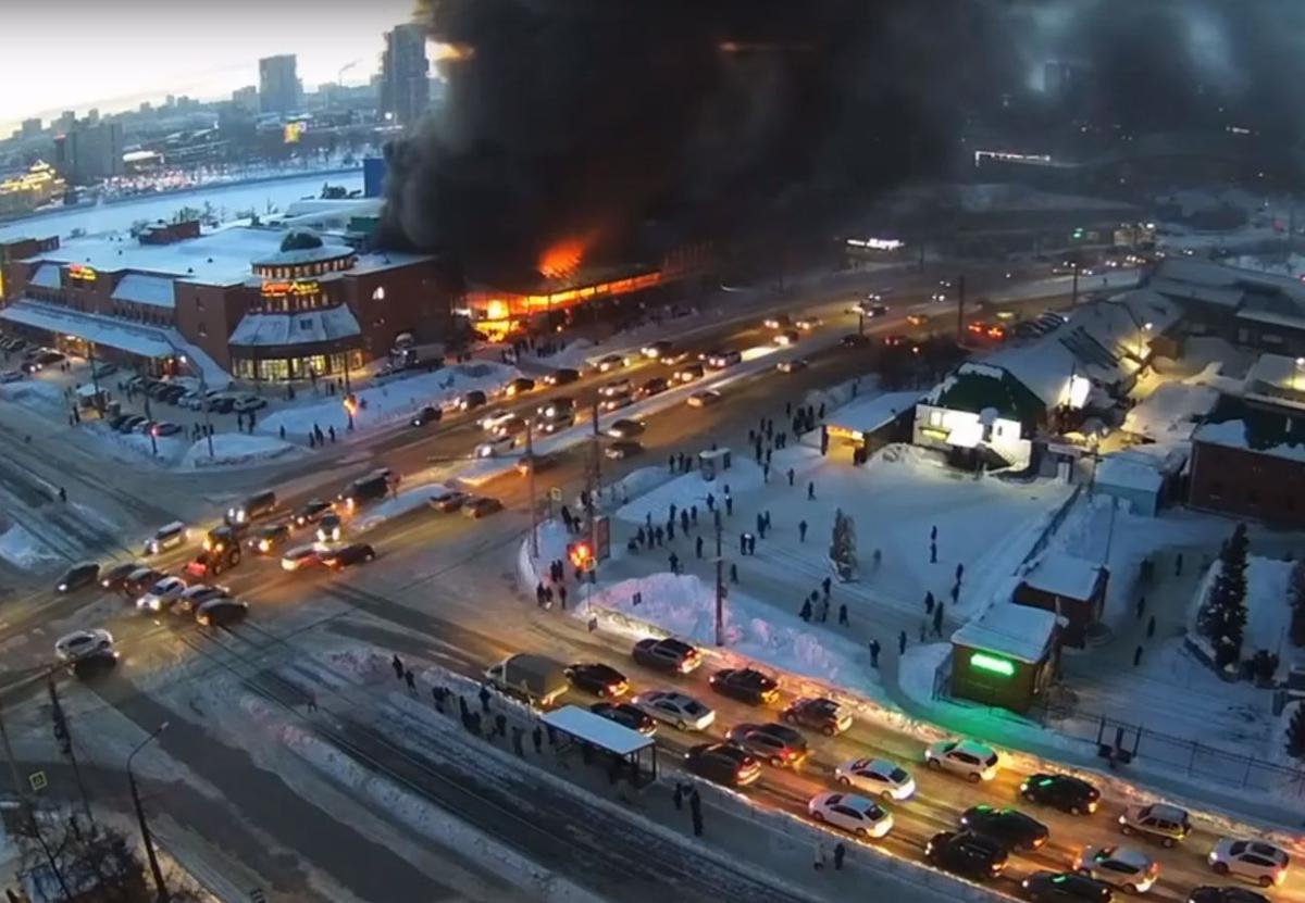 В Челябинске произошёл пожар на рынке «Восточный город» — Секрет фирмы