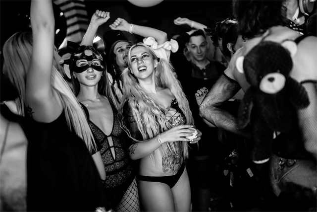 Кinky-party: что такое секс-вечеринки – HEROINE