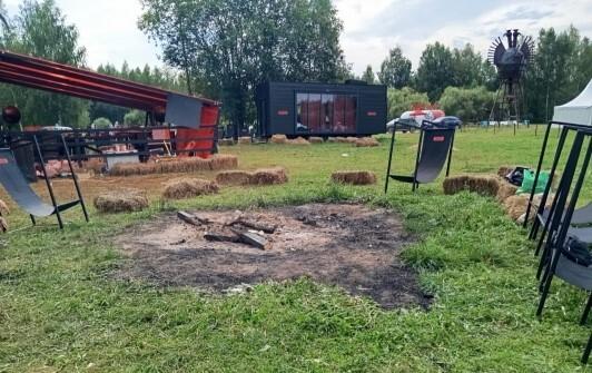 На российском фестивале электронной музыки таинственно погиб бармен. Его нашли связанным в лесу