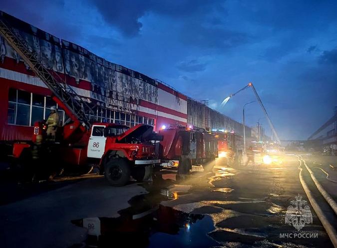 Крупный завод сгорел в Тольятти. Что случилось?