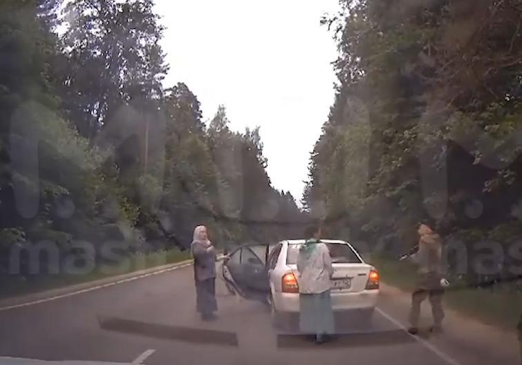СМИ: сбежавший с СВО боец напал на женщин около монастыря. Что известно