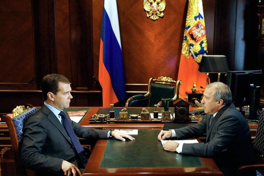 Эдуард Худайнатов