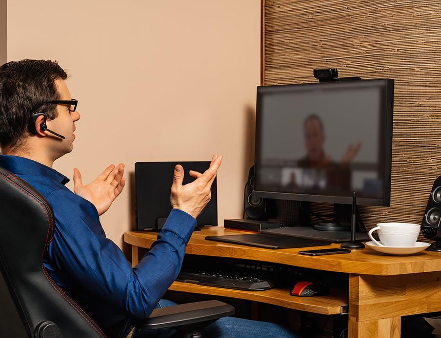 Что такое удалённая (дистанционная) работа и чем она отличается от гибридной. Объясняем простыми словами