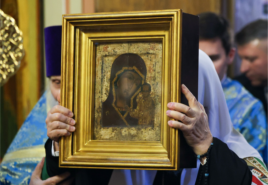 Празднование дня Казанской иконы Божией Матери в Москве