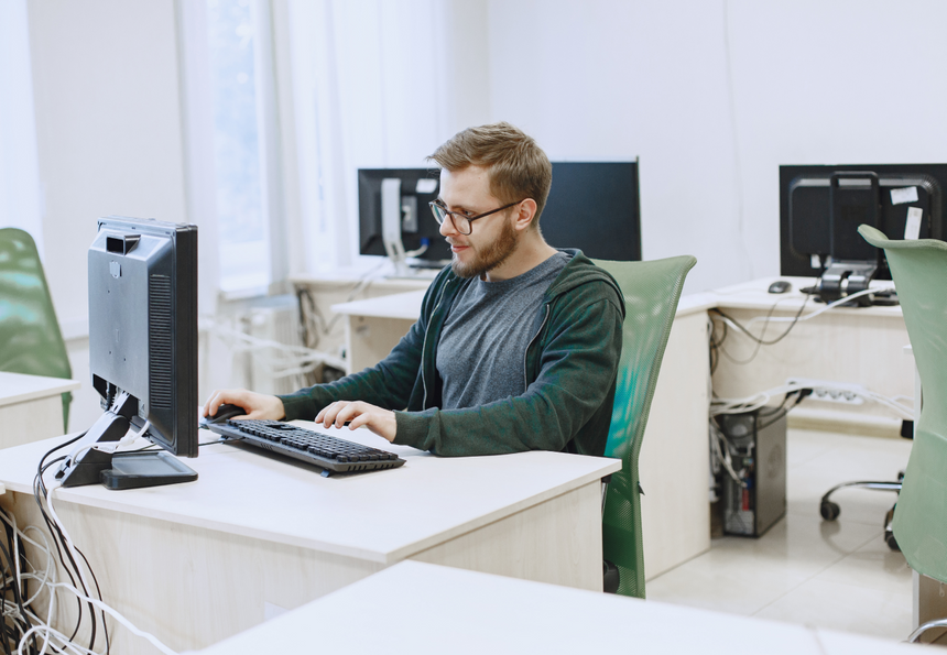 Российские компании теряют оптимизм перед аппетитами айтишников. Как это аукнется в 2025 году