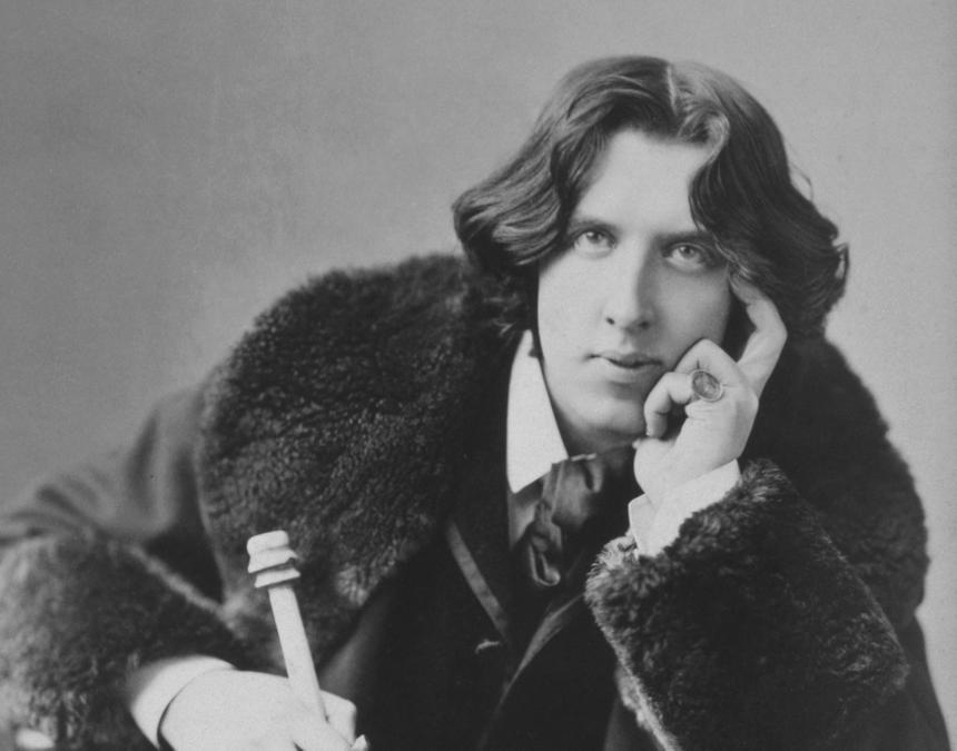 «В то время как человек может уступить требованиям милосердия и всё же остаться свободным , никто не может уступить требованиям конформизма и остаться свободным».