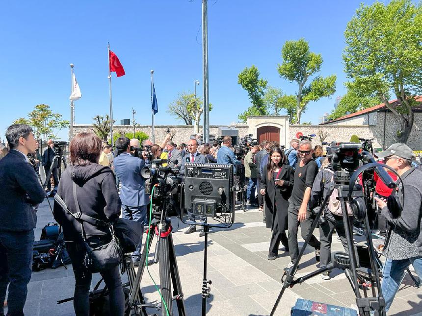 Переговоры, которые всё никак не начнутся. Итоги первого дня украинской и российской делегаций в Стамбуле