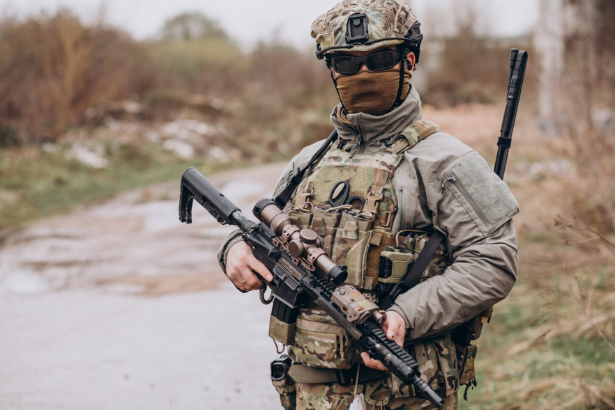 Срок службы добровольцем могут включить в стаж пенсии за выслугу лет. Кого это коснётся