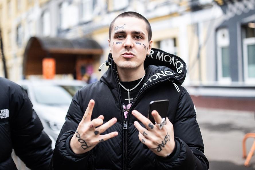 Отъезд рэпера Face из России назвали хайпом