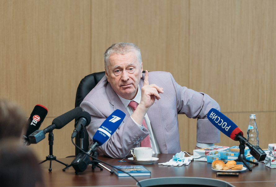 «Давно умер». Жириновский высказал предположение о страшной судьбе Назарбаева