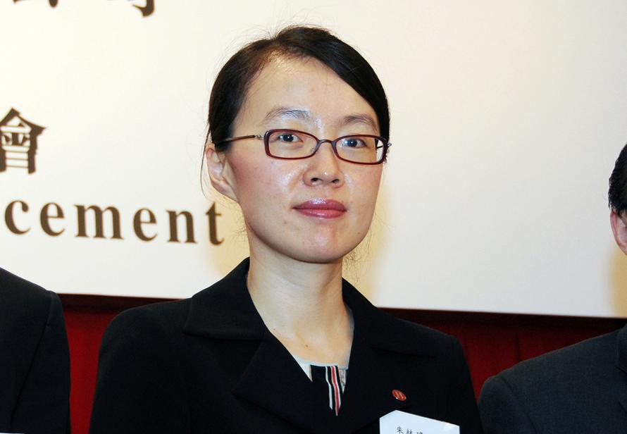 Китайская «королева вейпинга» потеряла половину состояния за день