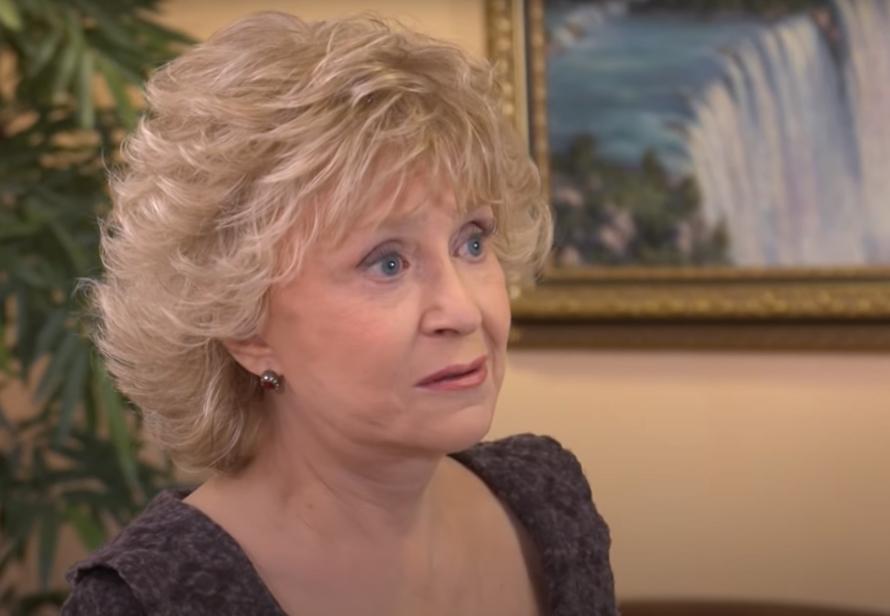 «Просят в долг». Ведущая легендарной телепередачи рассказала о положении юмористов из-за пандемии