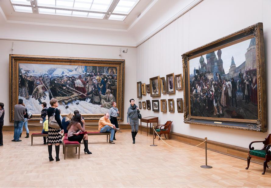 Внучке советского художника отказались отдать его картины из Третьяковки