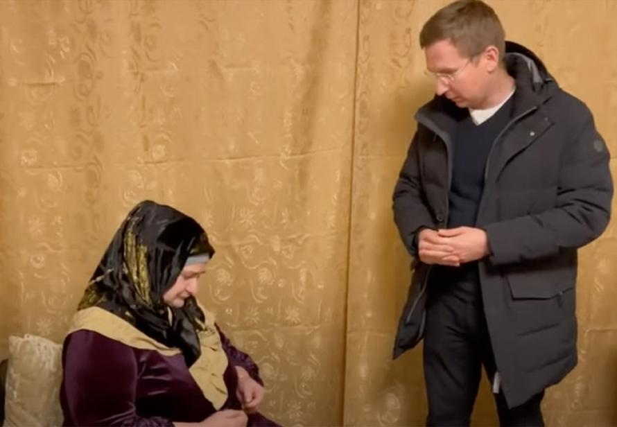 Депутат вновь извинился перед чеченкой, которой распылил перцовый баллончик в лицо