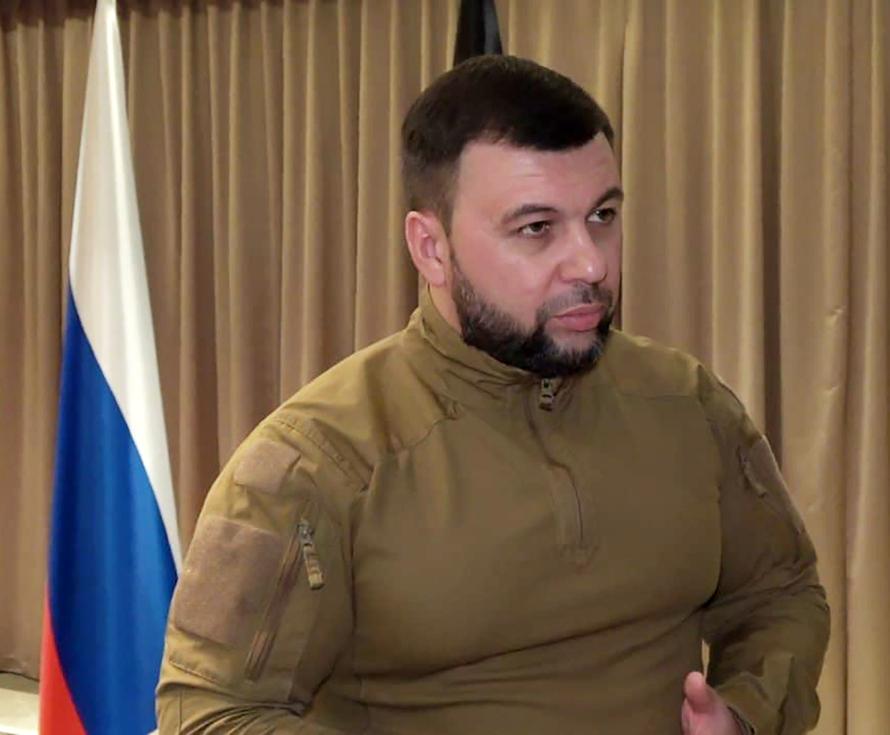 Главы ДНР и ЛНР попросили Путина признать республики