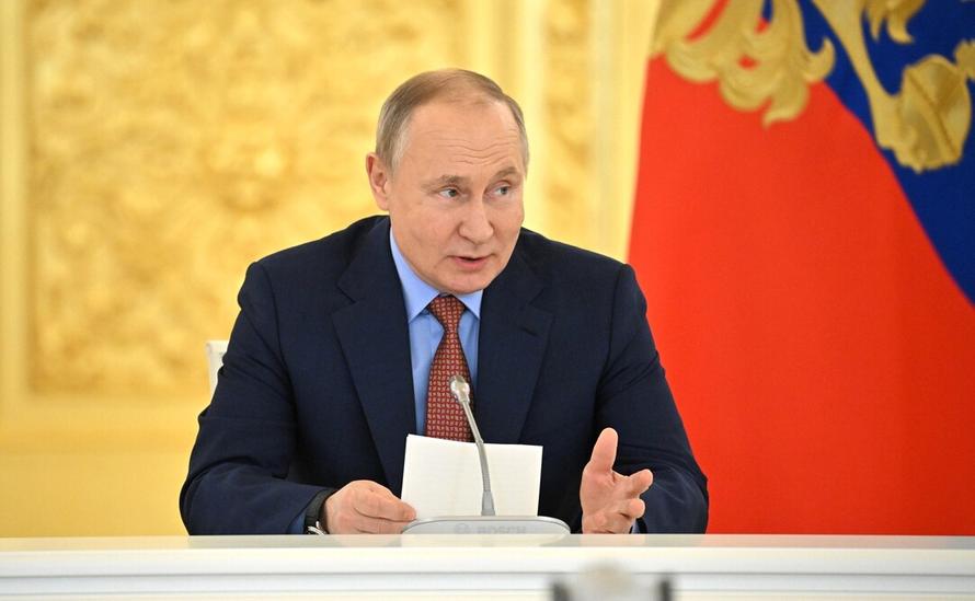 Путин решил признать независимость ДНР и ЛНР