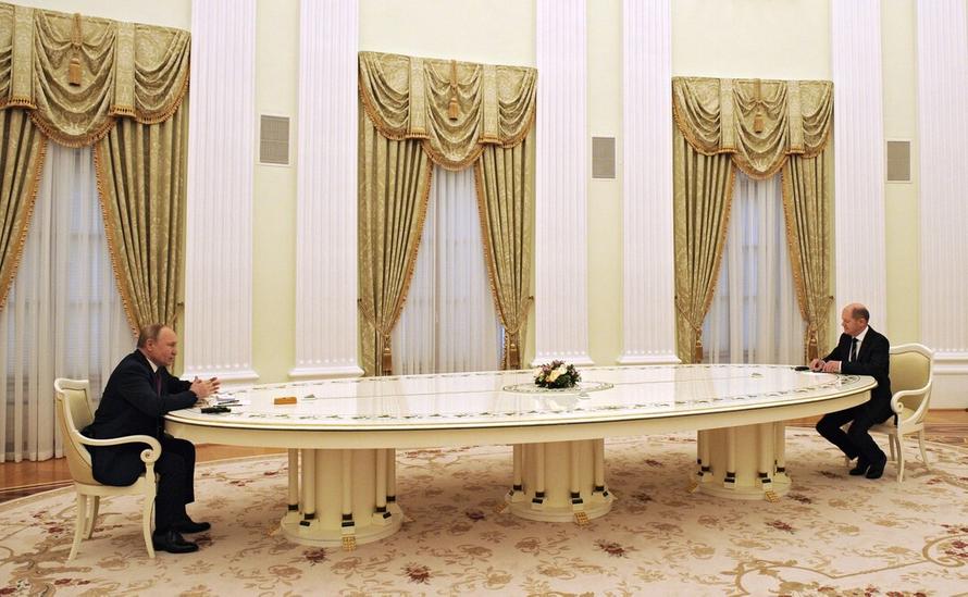 Путин объяснил Шольцу цели спецоперации России на Украине