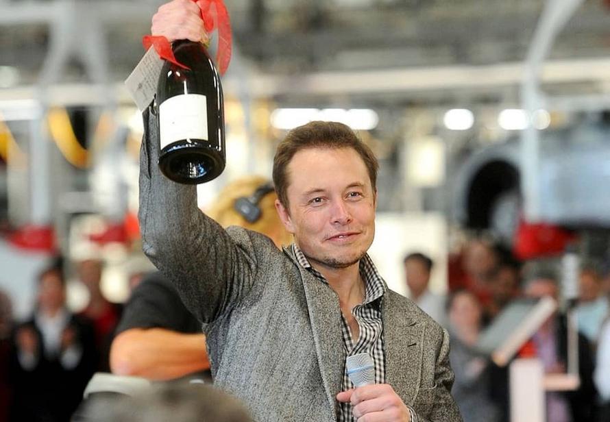 У Илона Маска родилась дочь. Ей придумали необычное имя