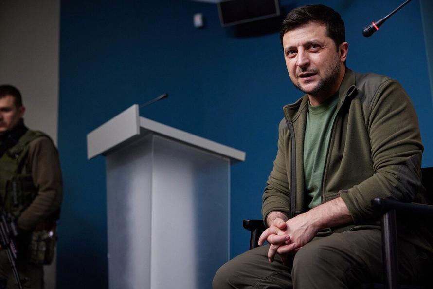 Зеленский заявил, что у НАТО нет смелости объединиться ради Украины