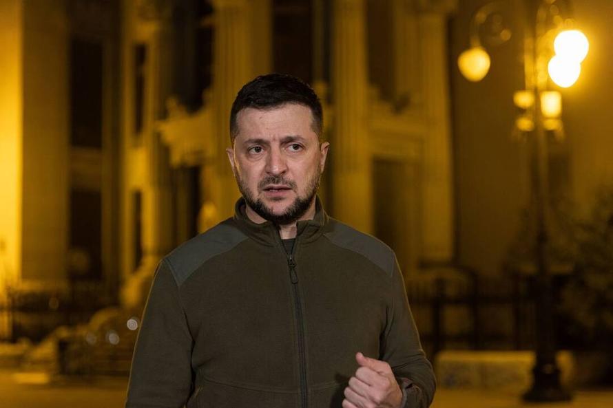 «Это очень тяжёлая история для всех». Зеленский высказался о Крыме и Донбассе