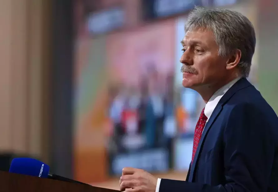 Песков отреагировал на санкции против него