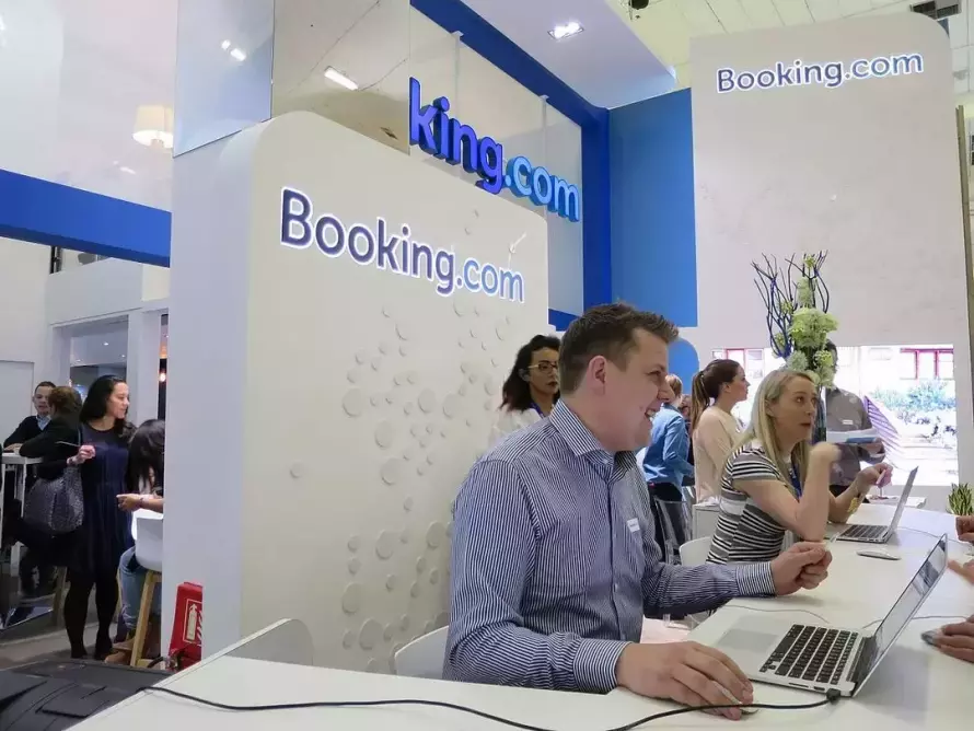 Booking.com заплатил 1,3 млрд рублей штрафа за давление на российские отели